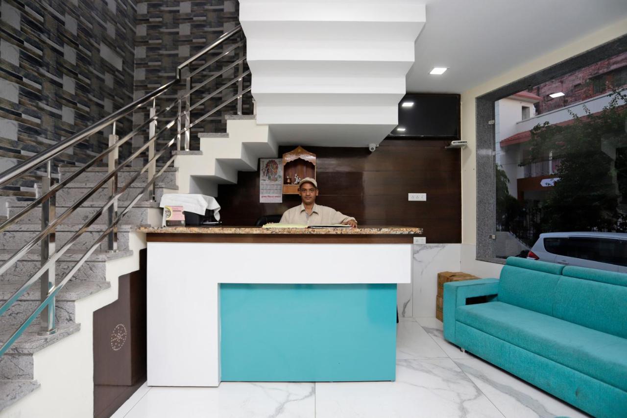 Oyo 39595 Hotel Ray Ban Kankhal Buitenkant foto